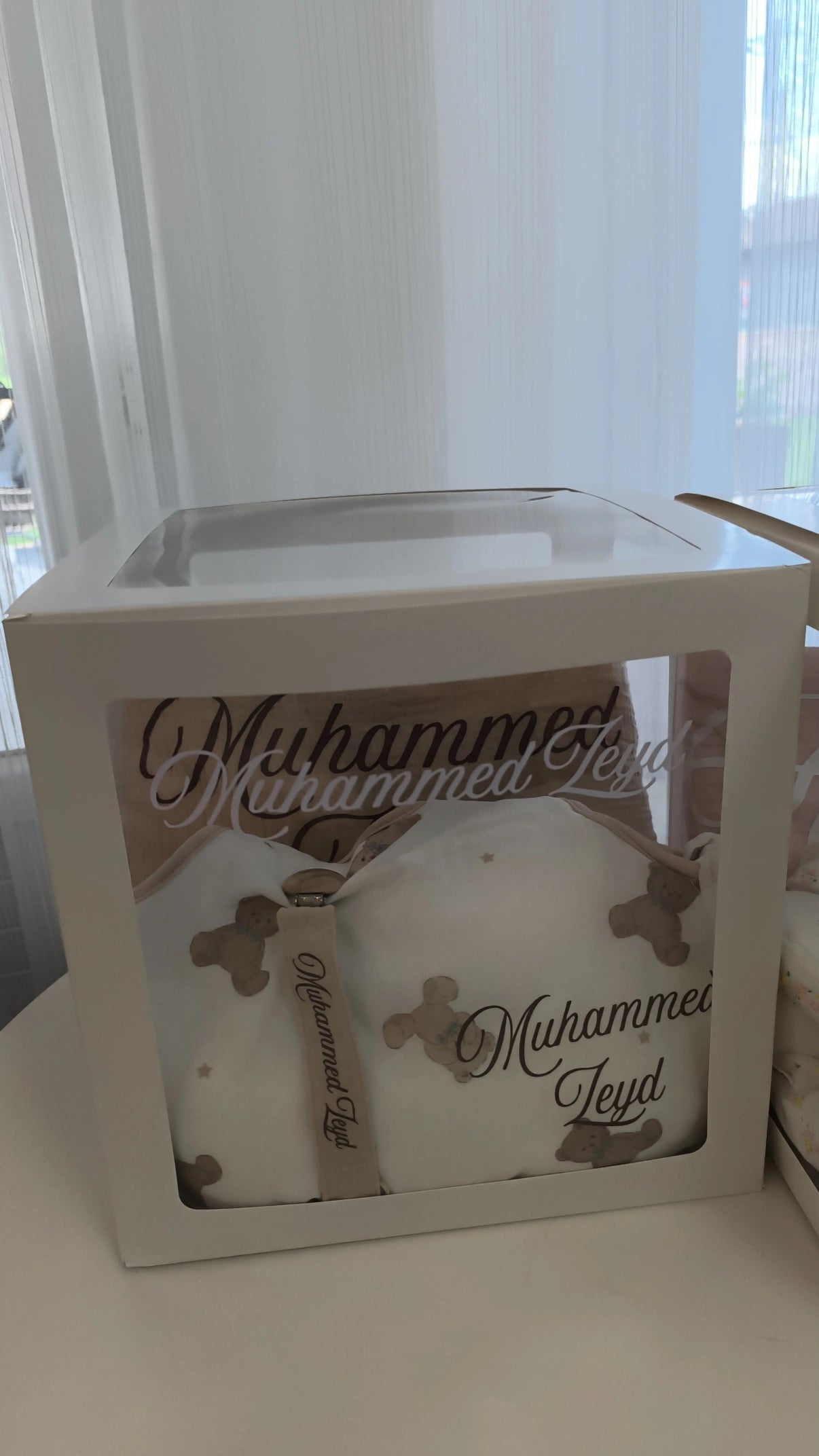 Boîte cadeau transparente